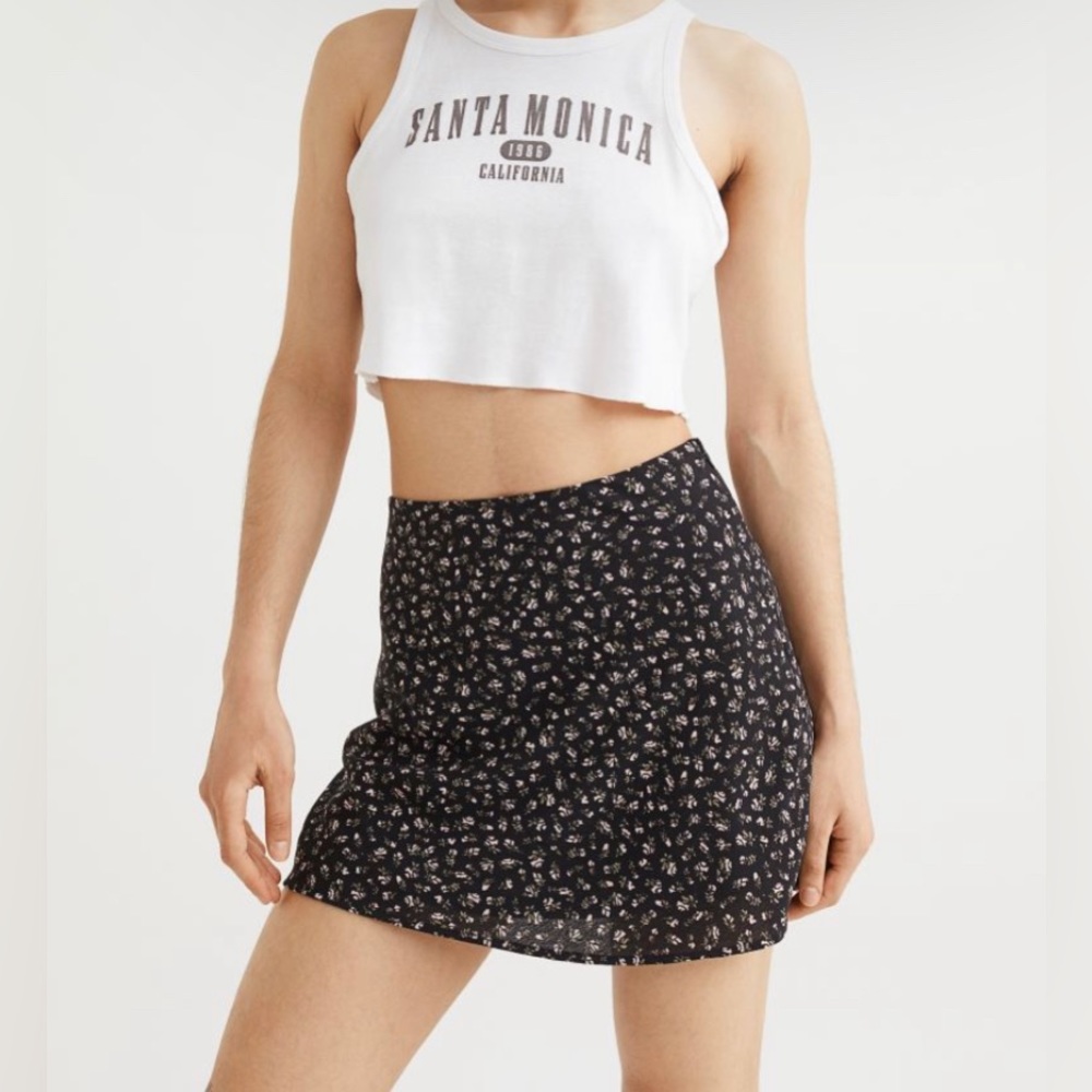 H&M Divided floral skirt